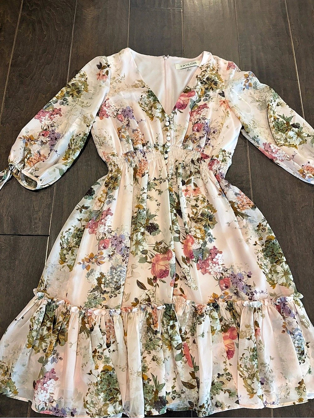 TAYLOR Floral Mini Dress in Pink Like New